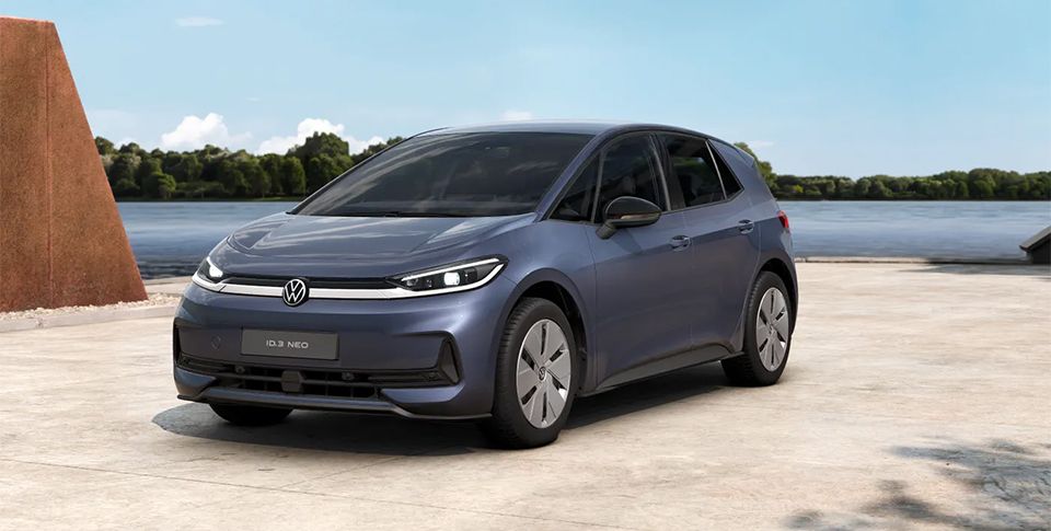 Frontansicht des ID.3 Neo Trend in Blau