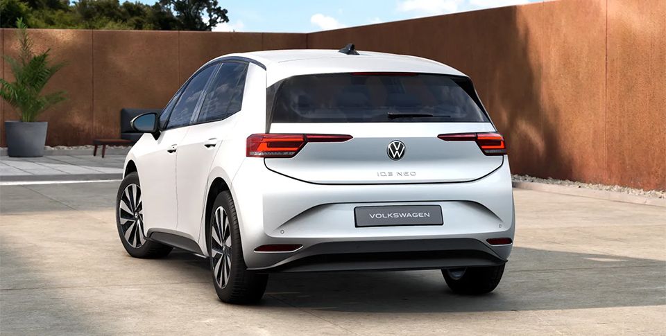 Heckansicht des ID.3 Neo Life in Wei&szlig;