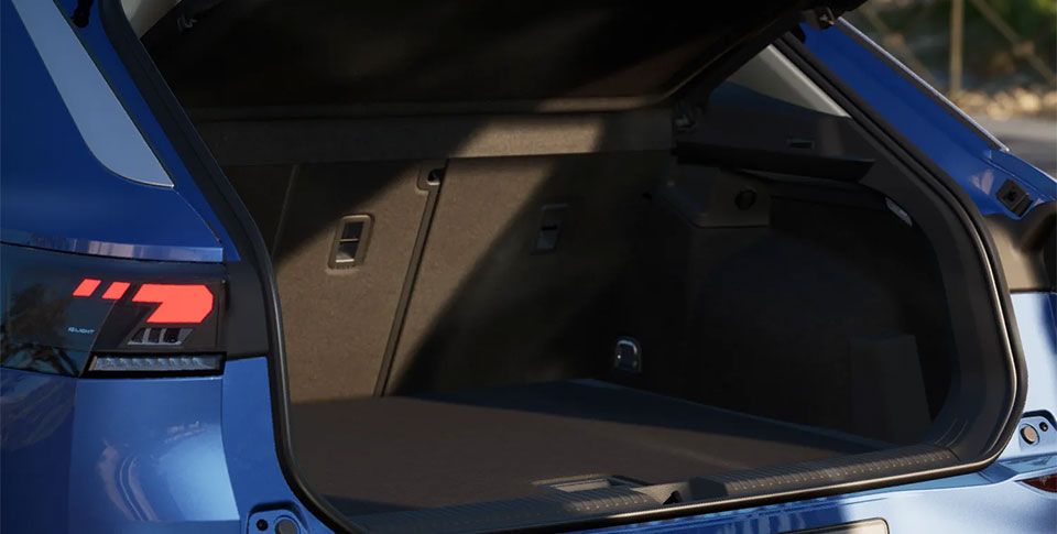 Seitenansicht T-Roc Style Farbe: Blau