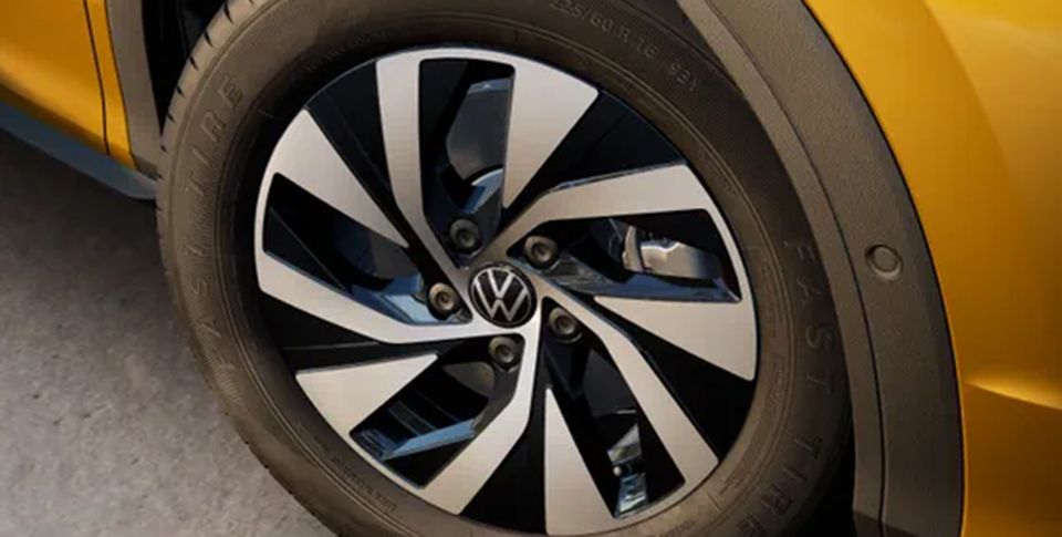 Seitenansicht T-Roc Life Farbe: Gelb