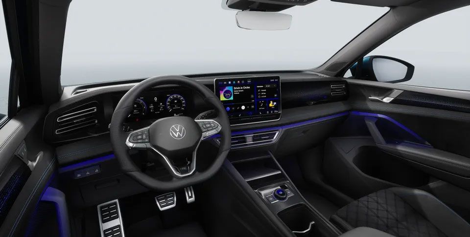 VW Tiguan R-Line in Ggr&uuml;n