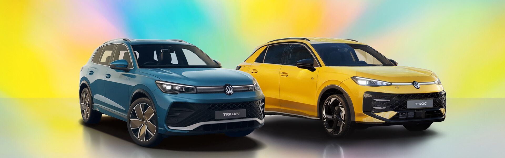 Tiguan in Blau und T-Roc in Gelb auf buntem Hintergrund